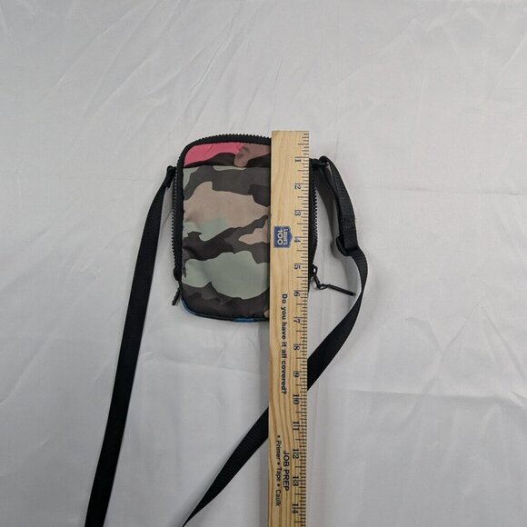 Lululemon Camouflage small crossbody bag - Picture 7 of 10